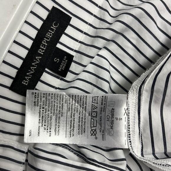 Banana Republic Off-the-Shoulder Black & White Striped Button up Blouse- Small - Picture 7 of 8